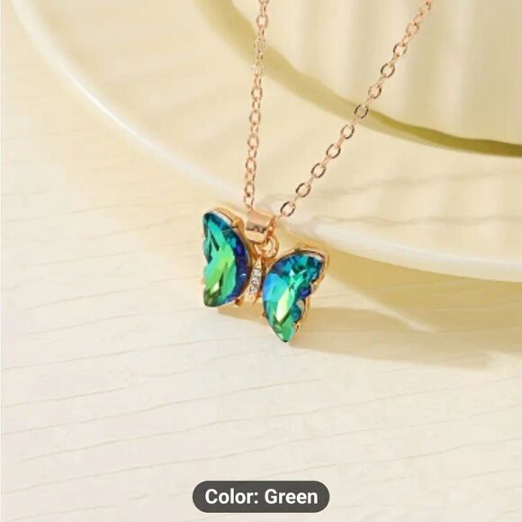 Fashion Style Gradient Butterfly Pendant Necklace for Women ( 1 Pc ) - Picture 8 of 14